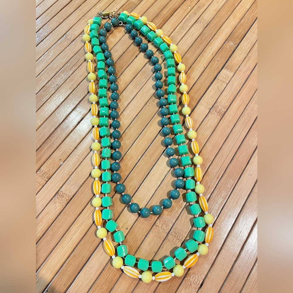 Vintage Multicolor Beaded Necklace